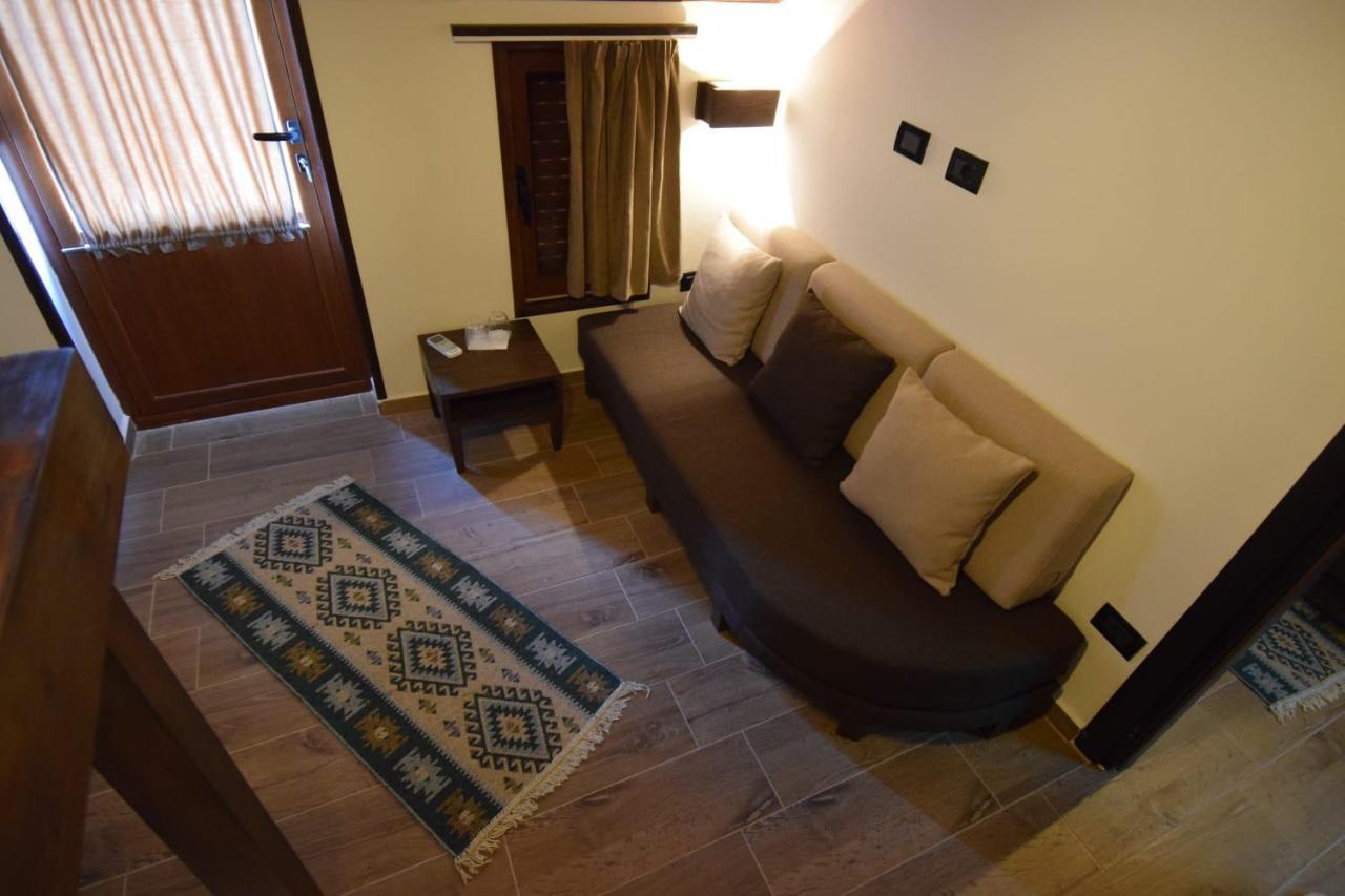 Kale Guesthouse Gjirokastër Exterior foto